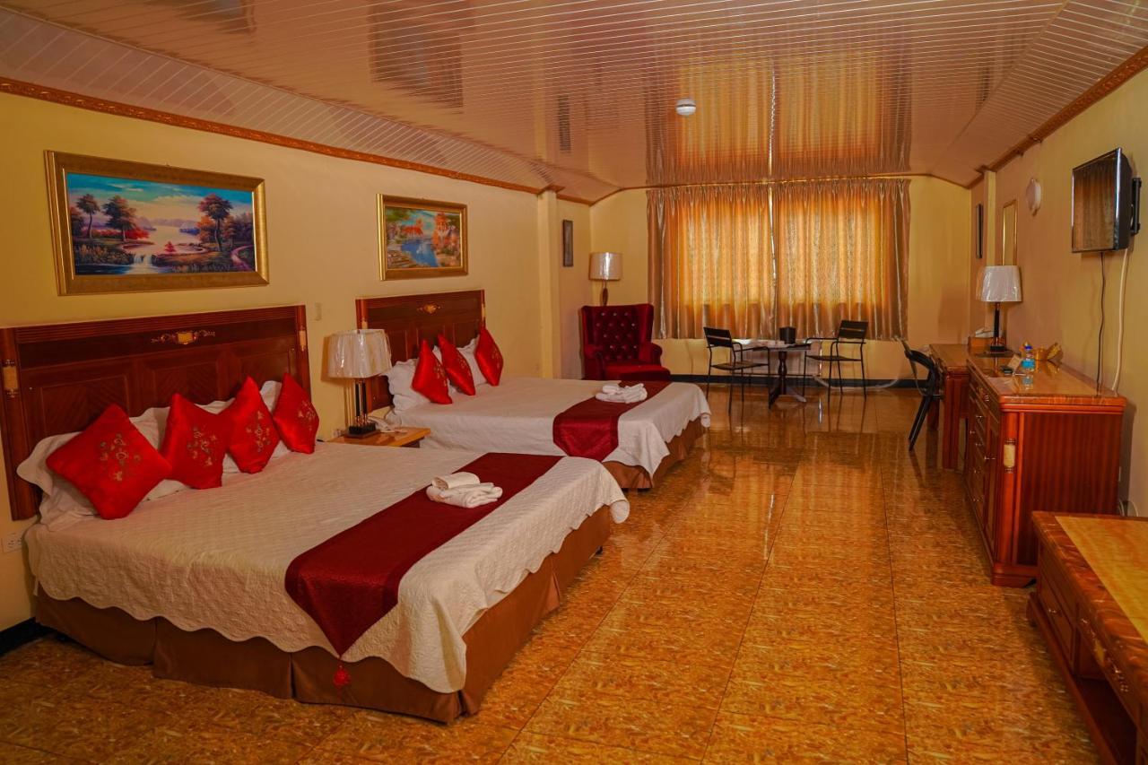 Metro Hotel Couva Екстериор снимка