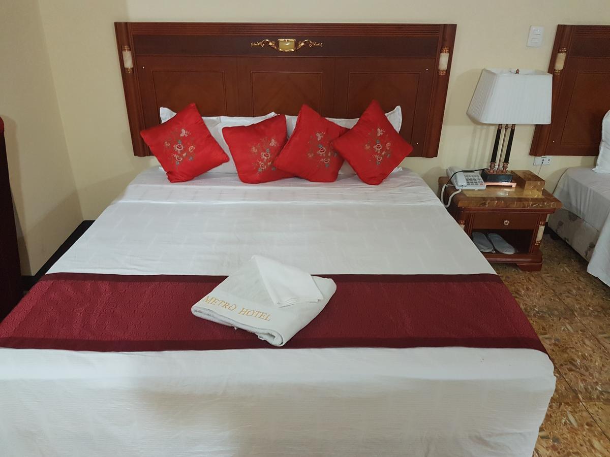 Metro Hotel Couva Екстериор снимка